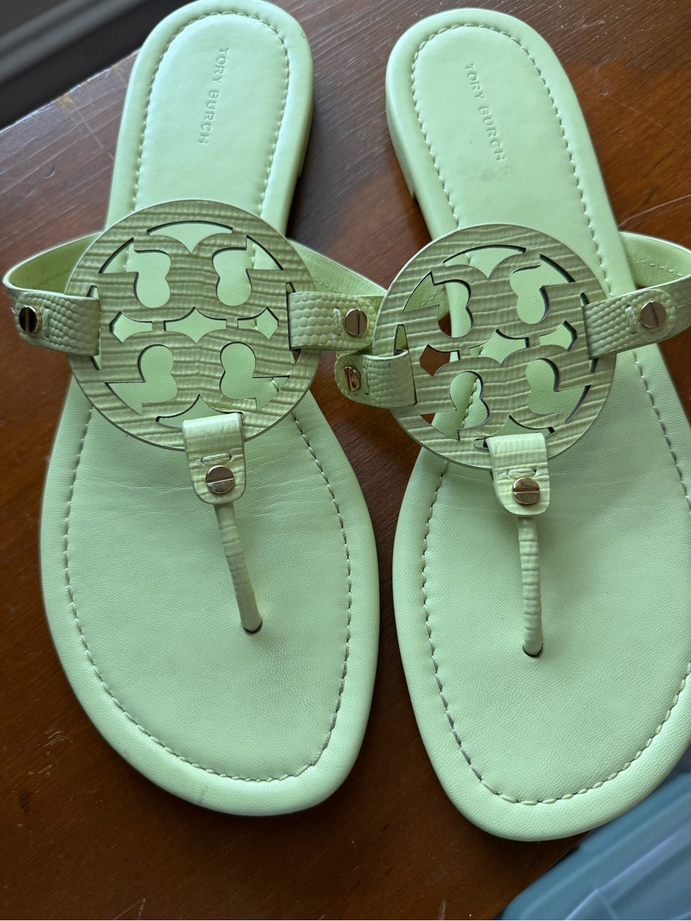 Tory Burch 🍋‍🟩 Lime Green Miller Logo Thong Sandals
